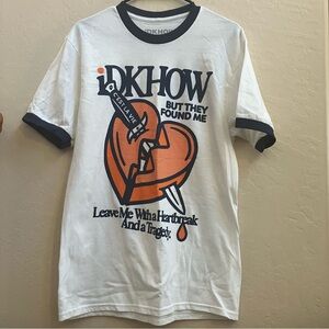 iDKHOW Women’s White Graphic T-Shirt Sz M